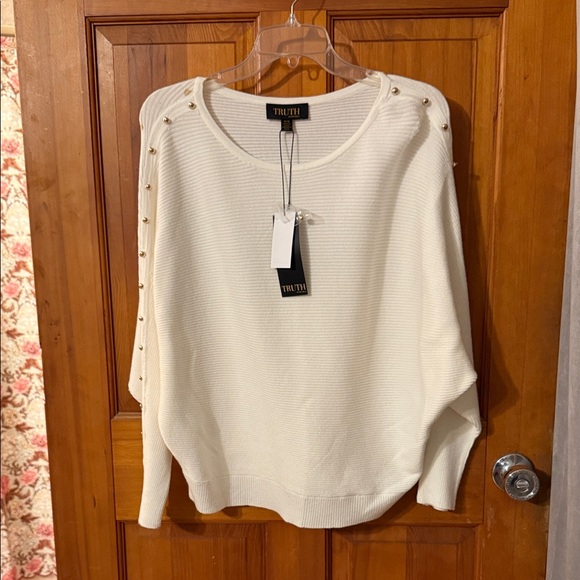 Truth Sweaters - NWT Truth by Republic Sweater with Button Accents
